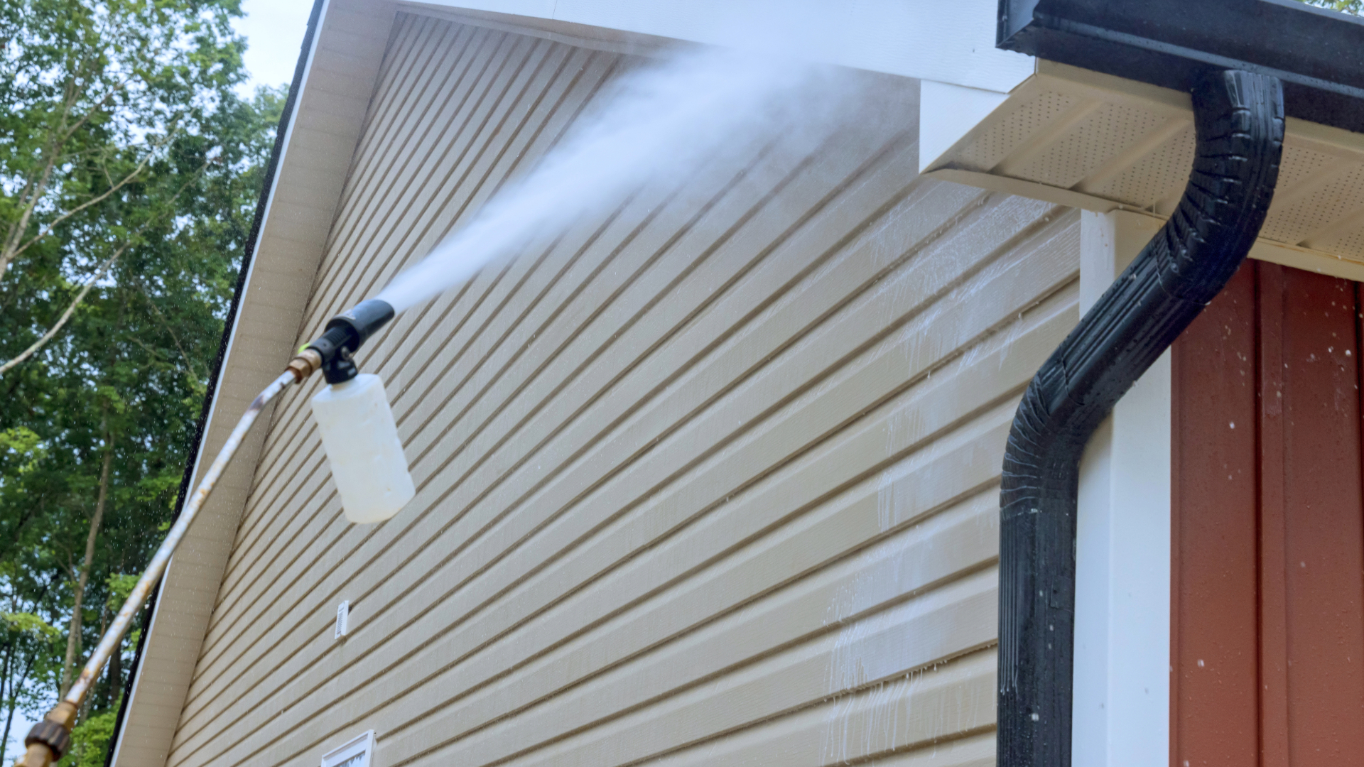 House Exterior Washing Services In Los Angeles